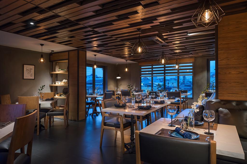 Bespoke Trendy Hotel Hanoi Bagian luar foto